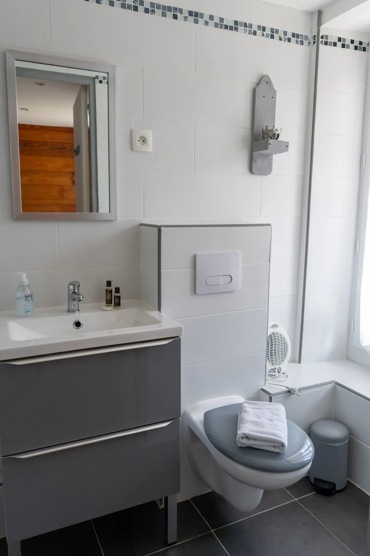 Salle de bain et WC, chambre Le Chamois