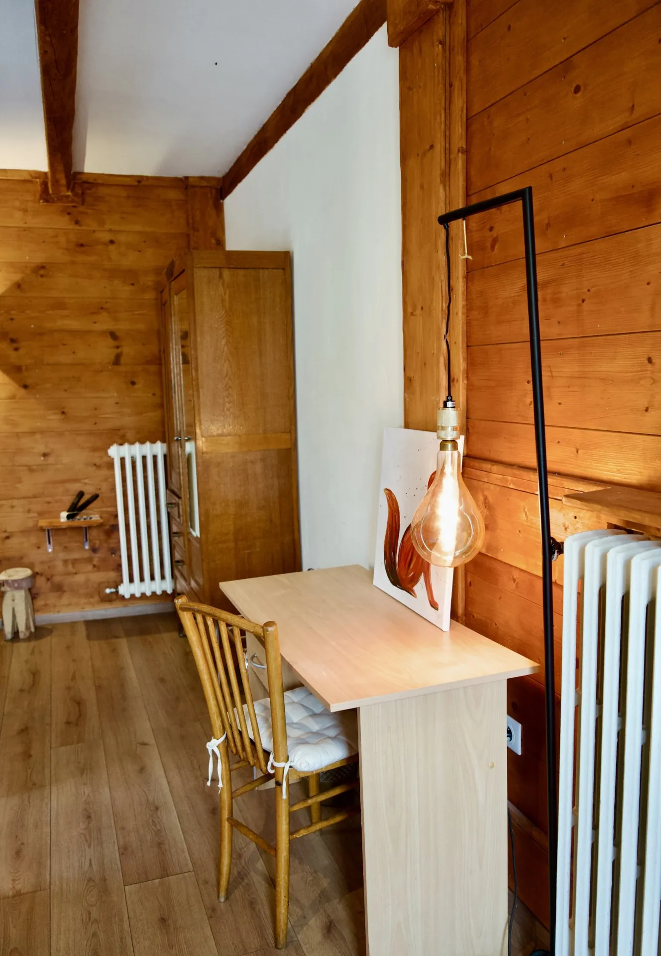 Coin bureau de la chambre Les Demoiselles